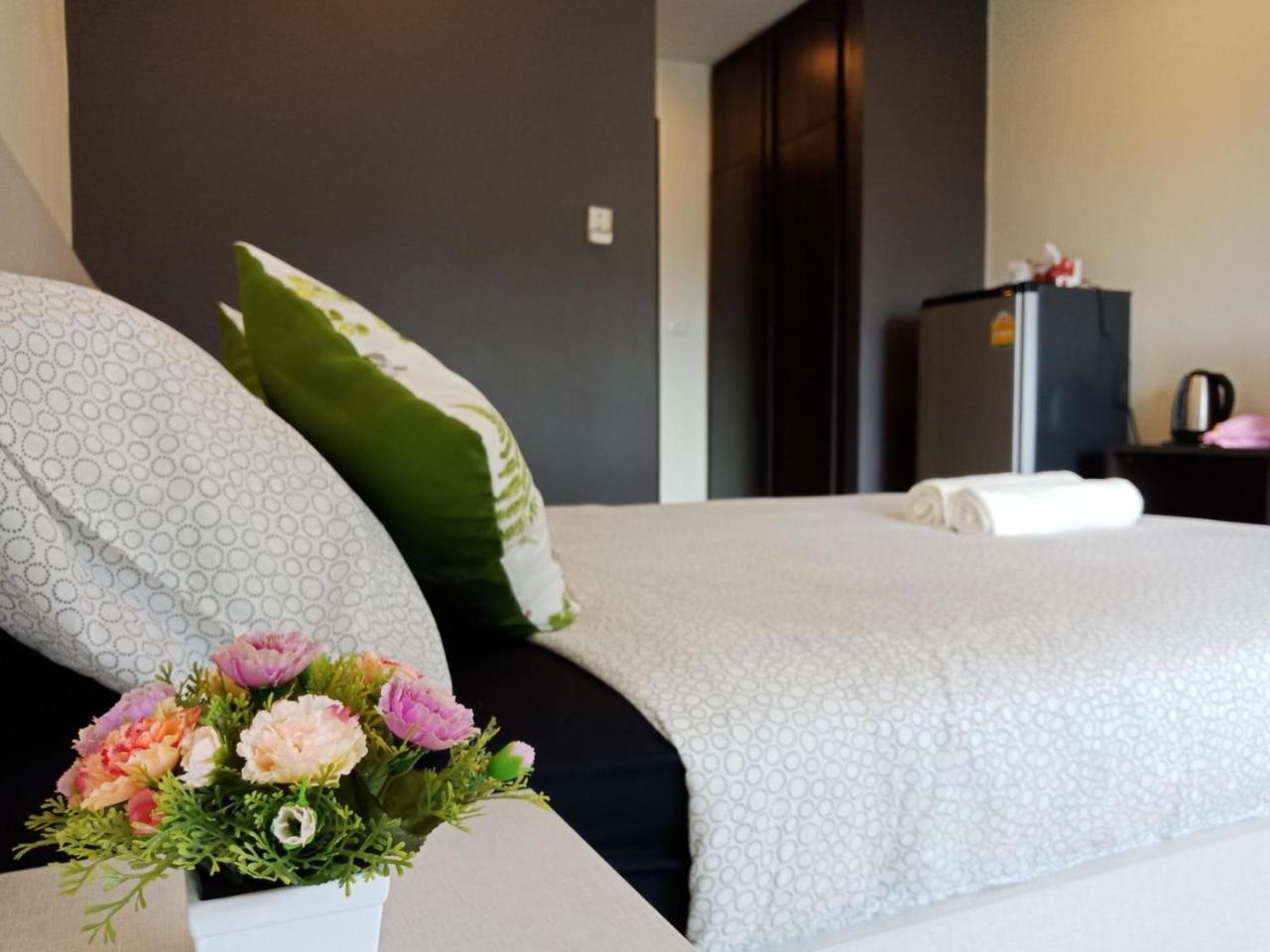 Plume Residence Minburi Bangkok Eksteriør billede